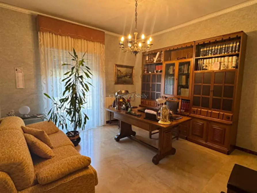 Immagine 6 di Appartamento in vendita  in Viale Napoleone Colajanni a Ragusa