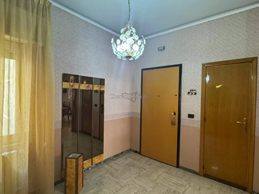 Immagine 8 di Appartamento in vendita  in Viale Napoleone Colajanni a Ragusa