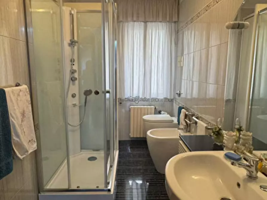 Immagine 15 di Appartamento in vendita  in Viale Napoleone Colajanni a Ragusa