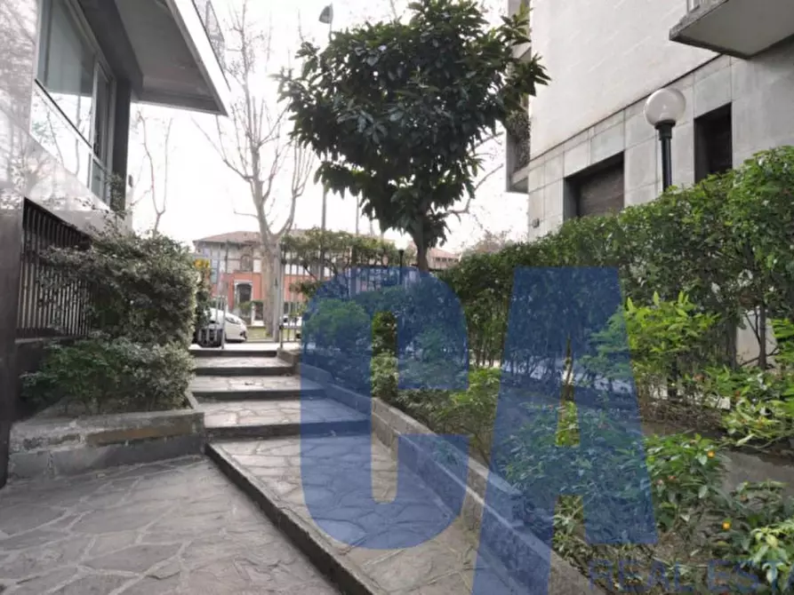 Immagine 8 di Ufficio in affitto  in PIAZZA CARBONARI a Milano