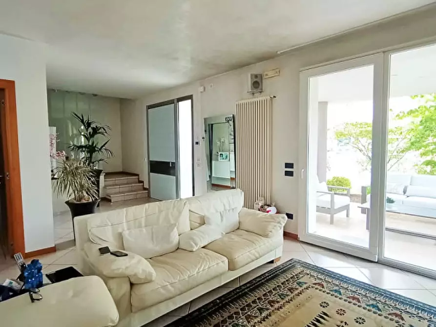 Immagine 2 di Casa bifamiliare in vendita  in Via John Fitzgerald Kennedy 53 a Riese Pio x