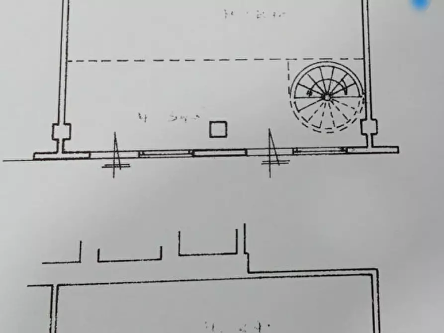 Immagine 29 di Palazzo in vendita  in Via Generale Pianell 1 c a Napoli
