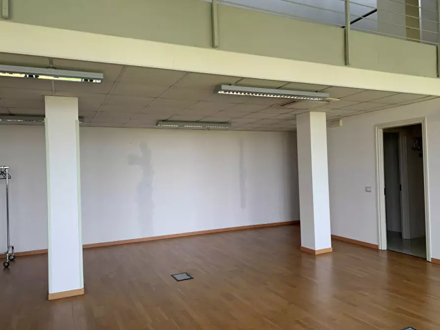 Immagine 13 di Ufficio in vendita  in Via Padova a Cartura