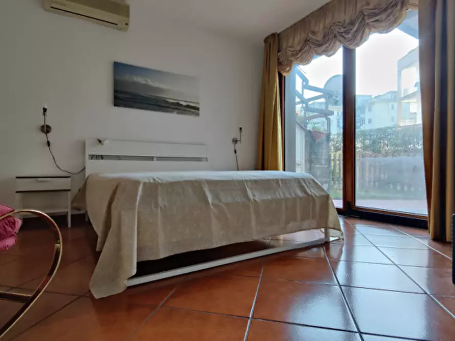 Immagine 9 di Appartamento in vendita  in Via Panoramica a Salerno