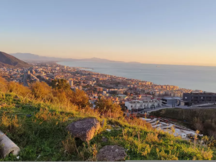 Immagine 22 di Appartamento in vendita  in Via Panoramica a Salerno