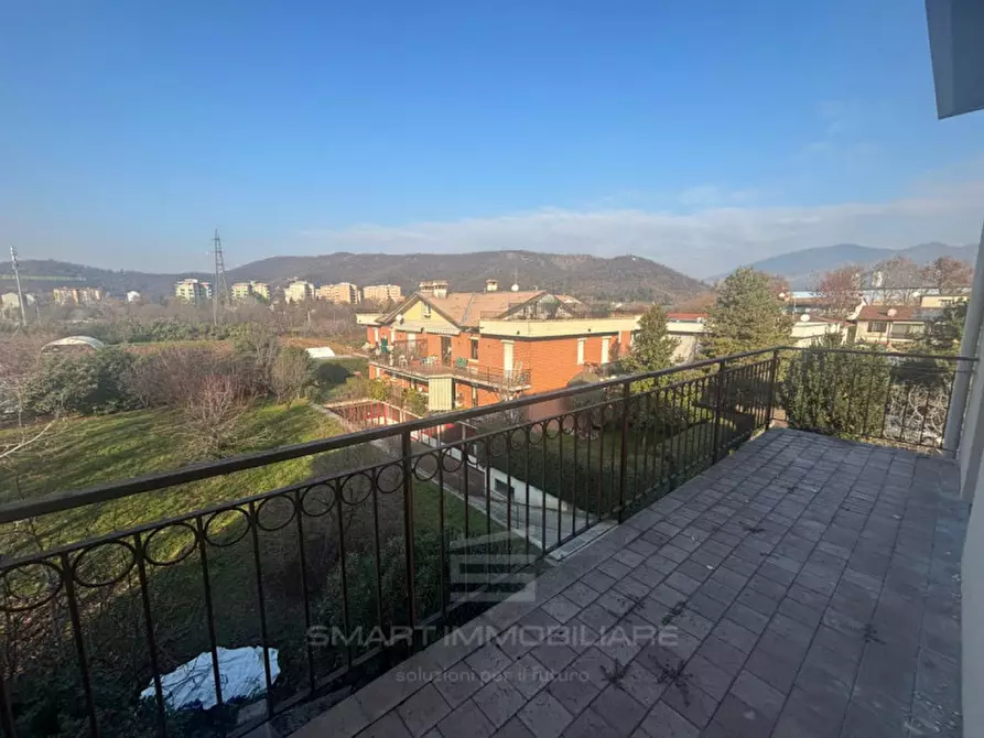 Immagine 1 di Appartamento in vendita  in Via Giosuè Borsi a Brescia
