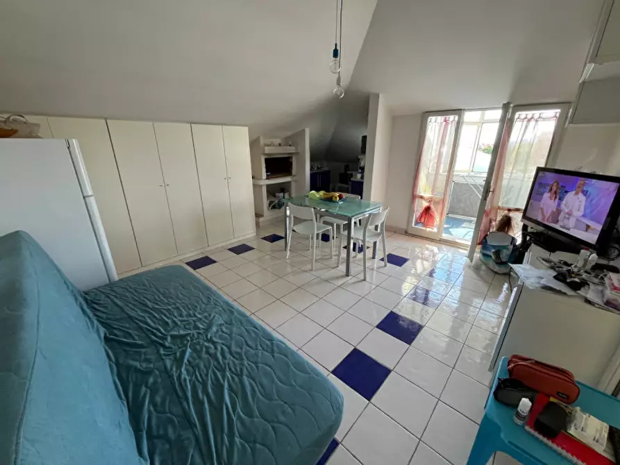 Immagine 18 di Appartamento in vendita  in VIA GARIBALDI a Senigallia