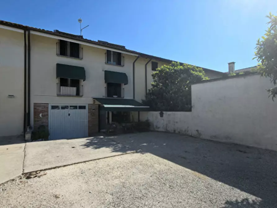 Immagine 2 di Villetta a schiera in vendita  in via cesana 67 a Trevignano