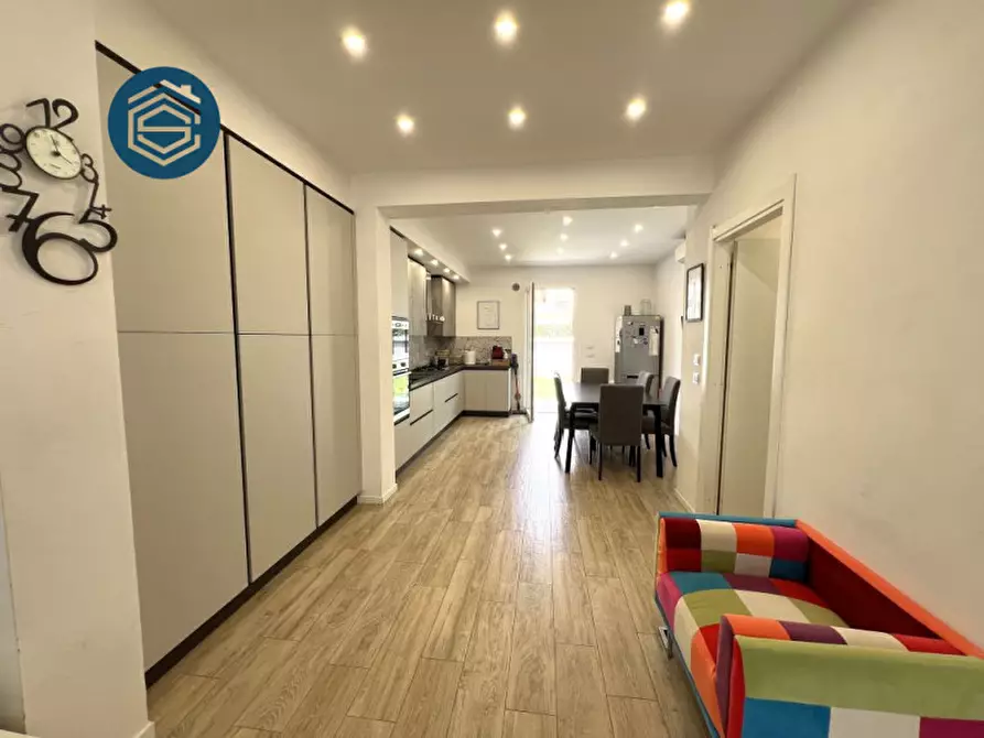 Immagine 1 di Casa indipendente in vendita  in Via dei Bruni 1 a Campi Bisenzio