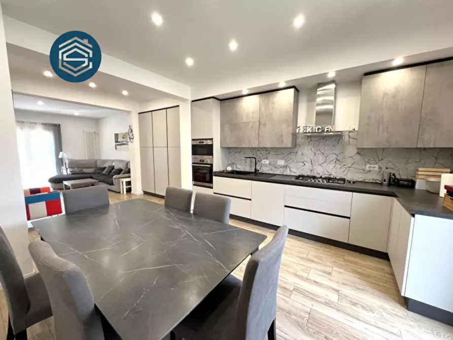 Immagine 8 di Casa indipendente in vendita  in Via dei Bruni 1 a Campi Bisenzio