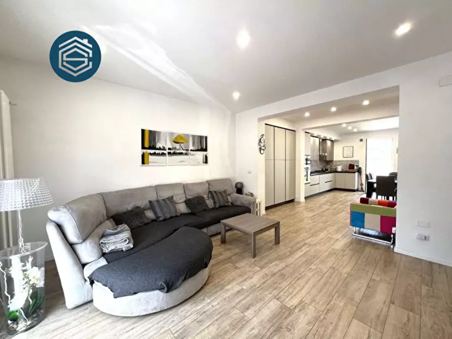 Immagine 11 di Casa indipendente in vendita  in Via dei Bruni 1 a Campi Bisenzio