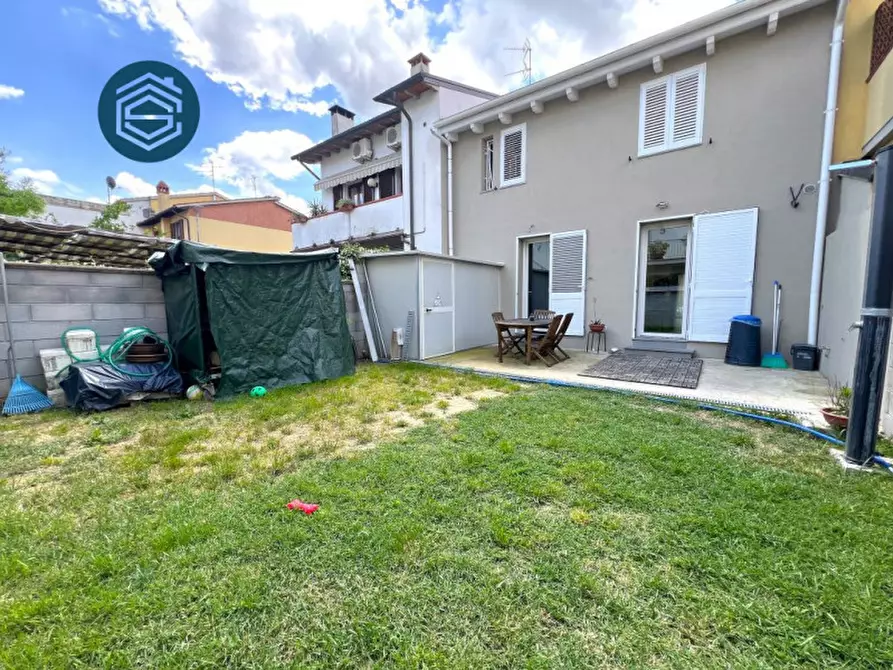 Immagine 14 di Casa indipendente in vendita  in Via dei Bruni 1 a Campi Bisenzio