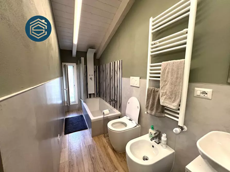 Immagine 30 di Casa indipendente in vendita  in Via dei Bruni 1 a Campi Bisenzio