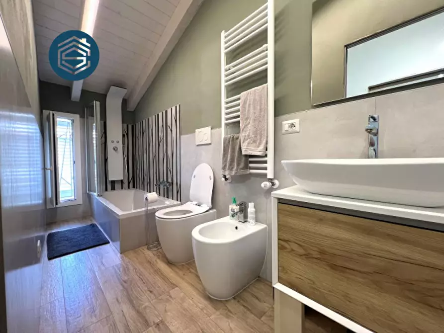 Immagine 32 di Casa indipendente in vendita  in Via dei Bruni 1 a Campi Bisenzio