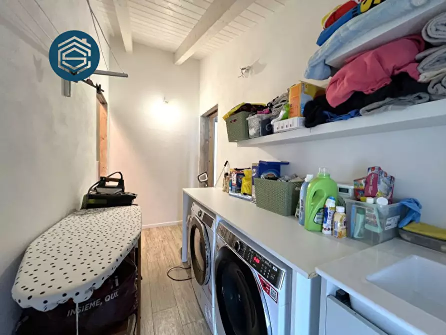 Immagine 33 di Casa indipendente in vendita  in Via dei Bruni 1 a Campi Bisenzio