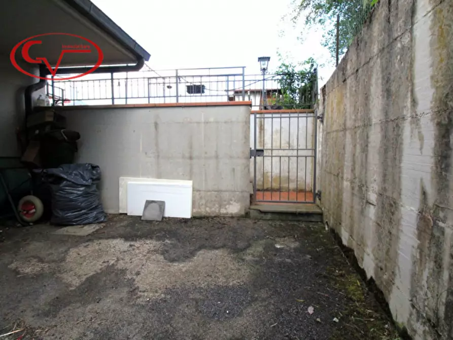 Immagine 24 di Casa quadrifamiliare in vendita  in Via Moneti a Cavriglia