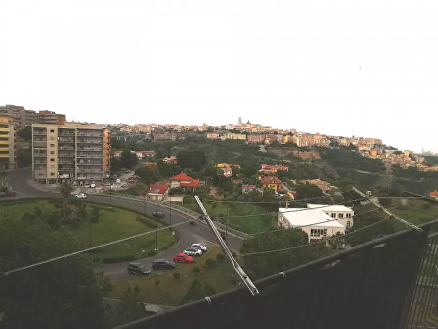 Immagine 9 di Appartamento in vendita  in Viale Vincenzo De Filippis a Catanzaro