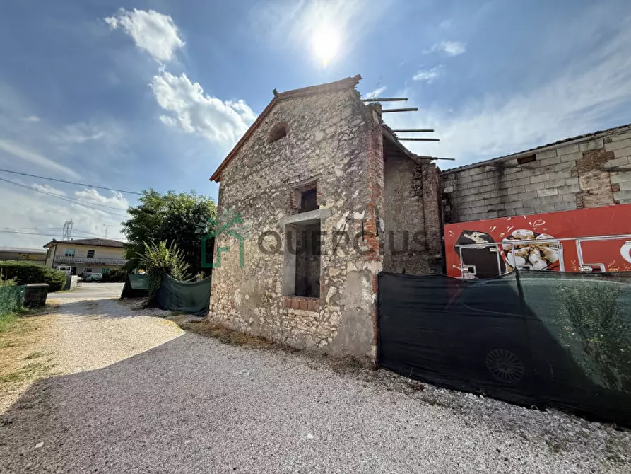 Immagine 15 di Villetta a schiera in vendita  in Via Salgarelle a Lonigo