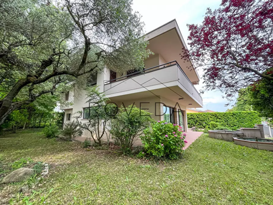 Immagine 1 di Casa indipendente in vendita  in Via Risorgimento a Quinto Di Treviso