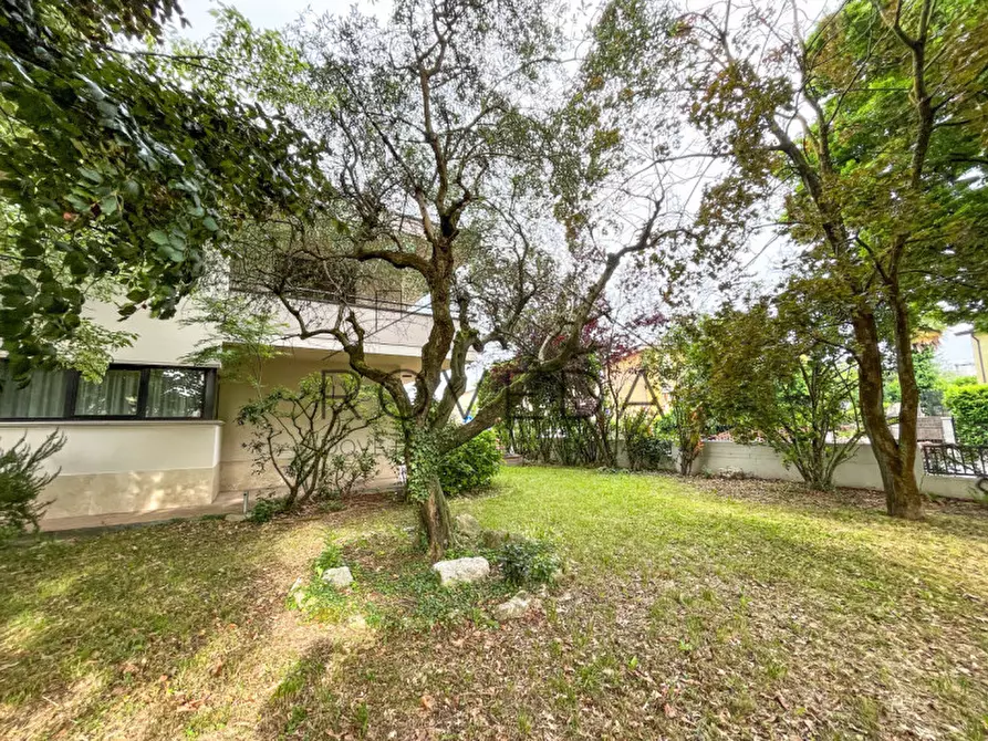 Immagine 4 di Casa indipendente in vendita  in Via Risorgimento a Quinto Di Treviso