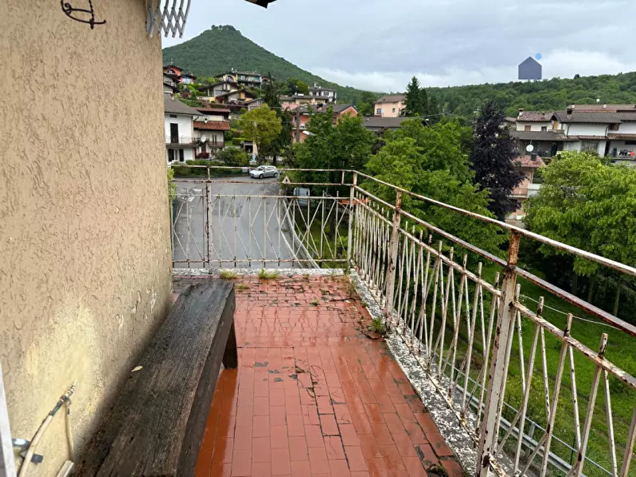 Immagine 12 di Appartamento in vendita  in via xxv aprile a Serle