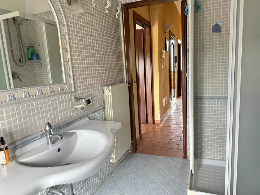 Immagine 15 di Appartamento in vendita  in via xxv aprile a Serle