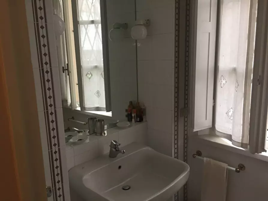 Immagine 11 di Appartamento in affitto  in Strada Farini, 49 a Parma