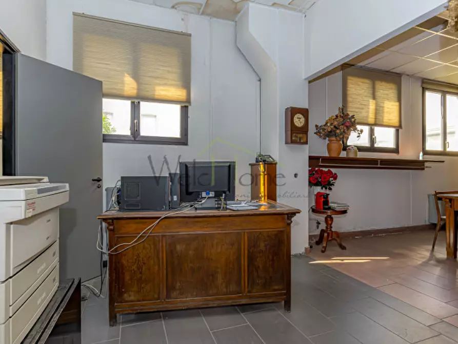 Immagine 6 di Capannone industriale in affitto  a Tavernerio