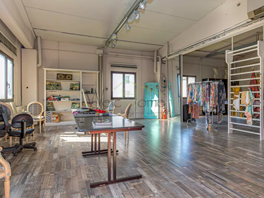 Immagine 16 di Capannone industriale in affitto  a Tavernerio