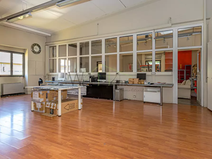 Immagine 20 di Capannone industriale in affitto  a Tavernerio