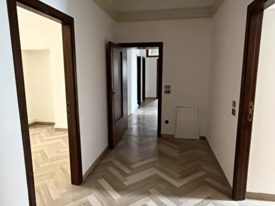 Immagine 10 di Appartamento in vendita  in PIAZZA STAMIRA a Ancona