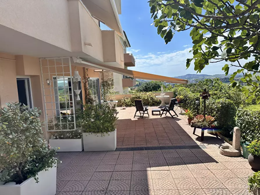 Immagine 6 di Casa bifamiliare in vendita  in Via Alpi 17 a Ancona