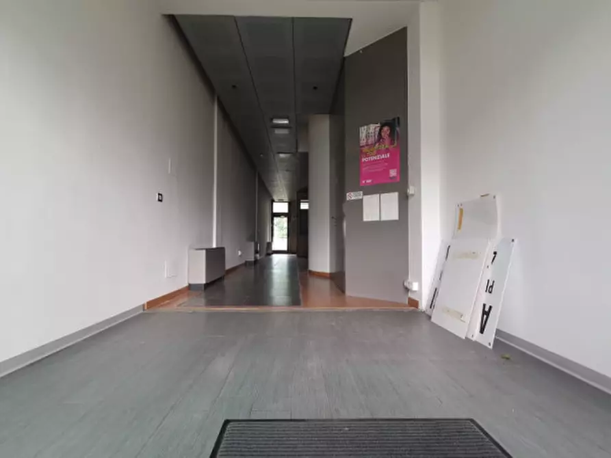 Immagine 2 di Ufficio in affitto  in VIA CARSO a Mirandola
