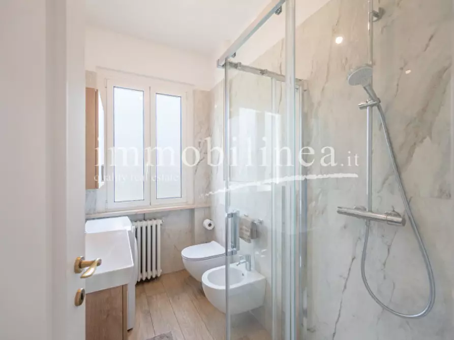 Immagine 8 di Villa in vendita  in via paiari a Lazise