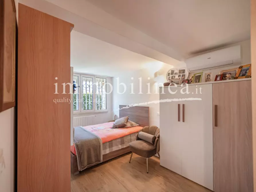 Immagine 18 di Villa in vendita  in via paiari a Lazise