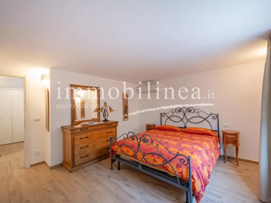 Immagine 26 di Villa in vendita  in via paiari a Lazise