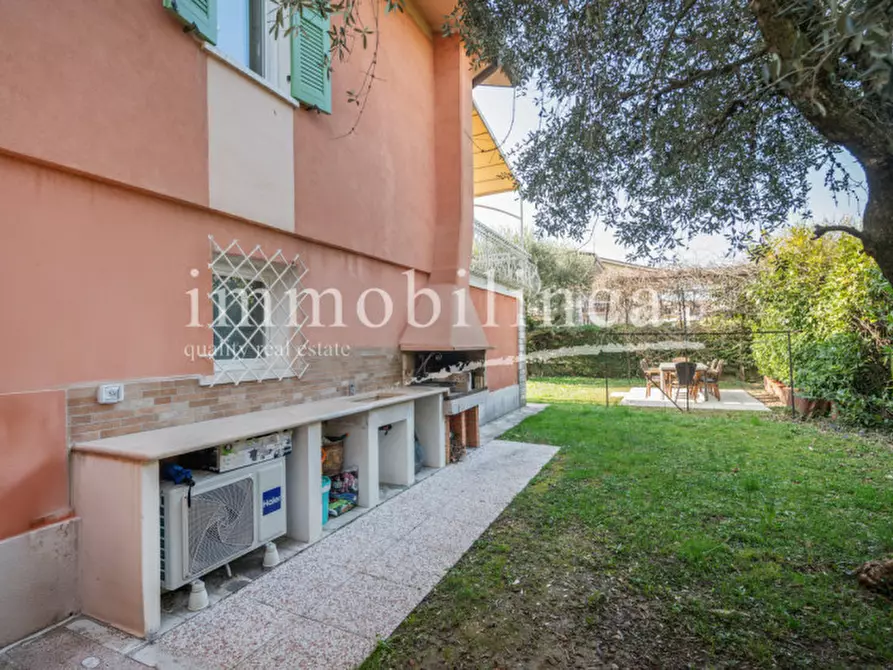 Immagine 26 di Villa in vendita  in via paiari a Lazise
