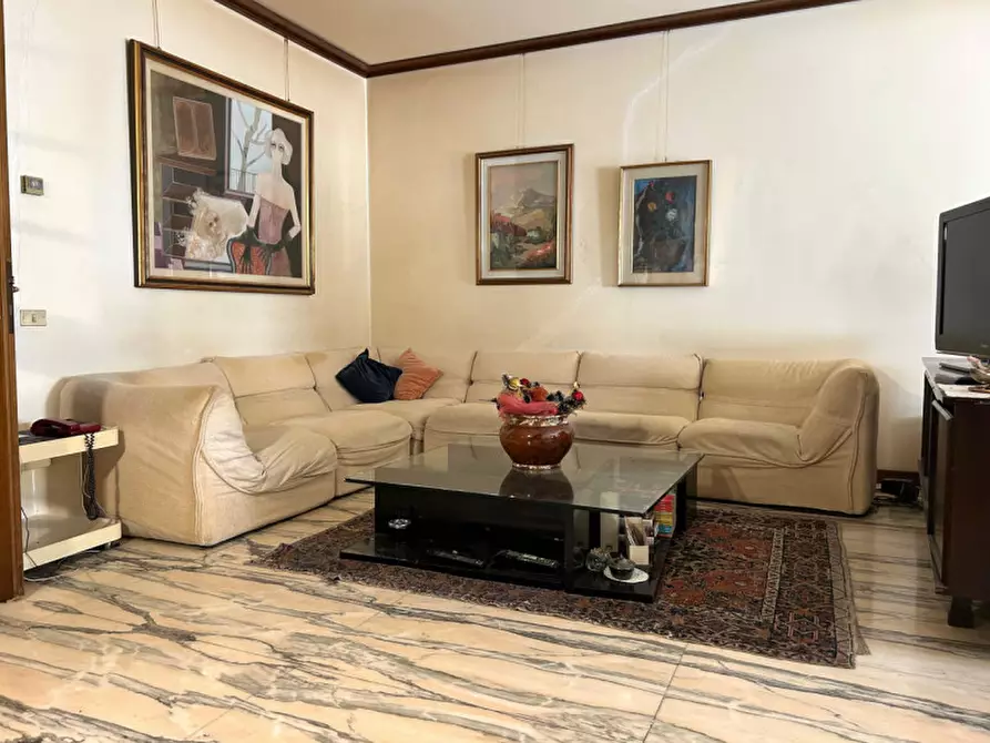 Immagine 3 di Appartamento in vendita  in Via Carlo Leoni a Padova