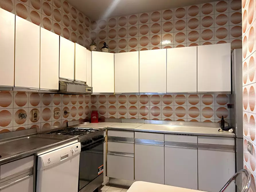 Immagine 9 di Appartamento in vendita  in Via Carlo Leoni a Padova