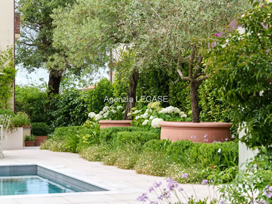 Immagine 43 di Villa in affitto  in Viale della Repubblica a Forte Dei Marmi