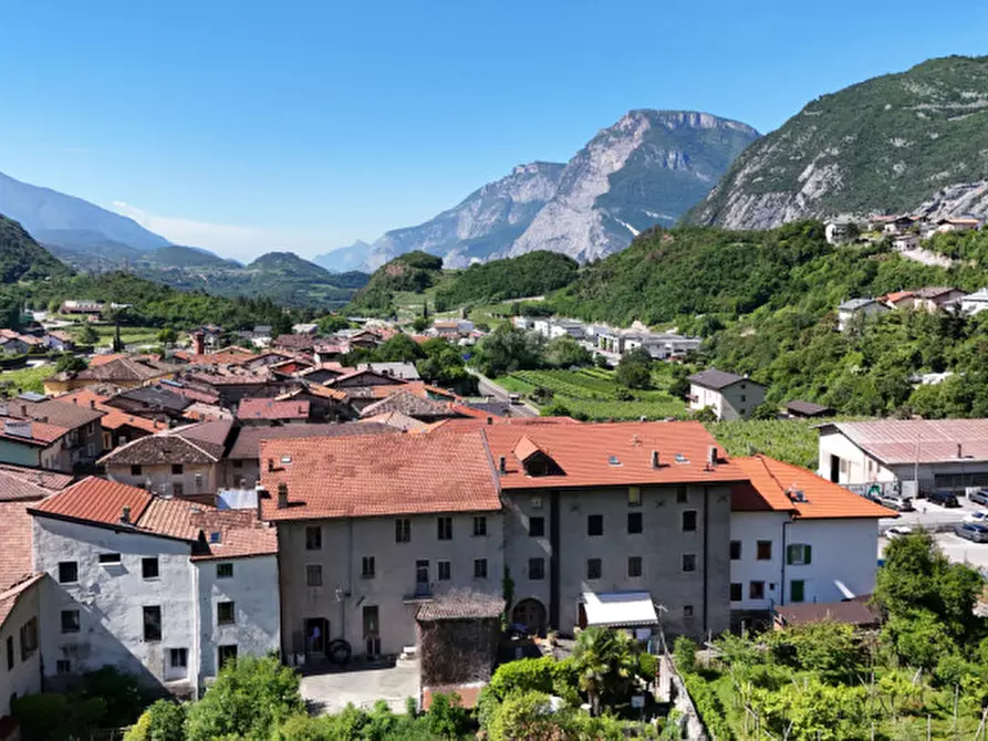 Immagine 2 di Casa indipendente in vendita  a Trento