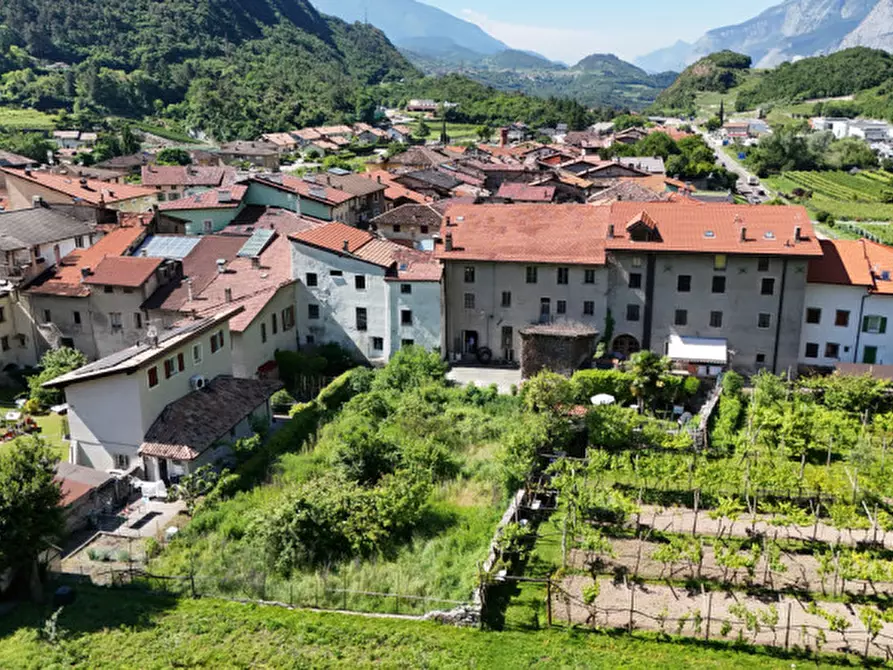 Immagine 3 di Casa indipendente in vendita  a Trento