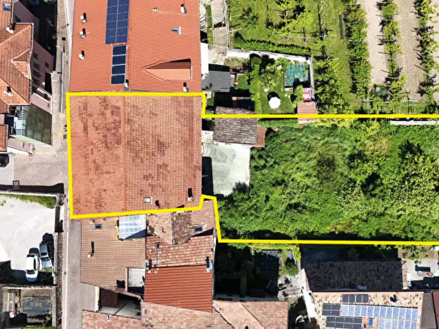 Immagine 18 di Casa indipendente in vendita  a Trento