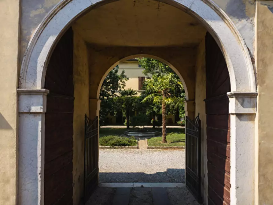 Immagine 4 di Villa in vendita  in Via Quattro Novembre a San Gervasio Bresciano