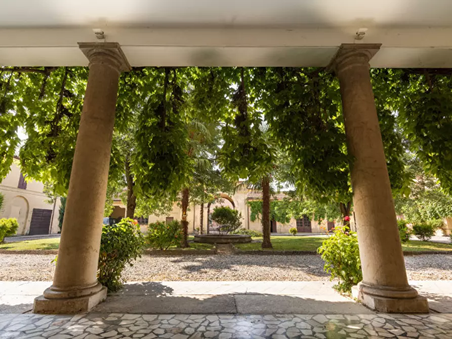 Immagine 5 di Villa in vendita  in Via Quattro Novembre a San Gervasio Bresciano