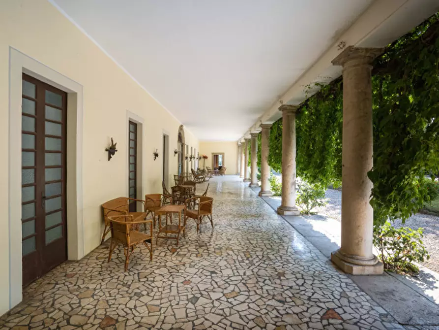 Immagine 49 di Villa in vendita  in Via Quattro Novembre a San Gervasio Bresciano