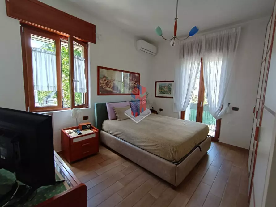 Immagine 10 di Appartamento in vendita  in VIA B.CAVALLINO a Napoli