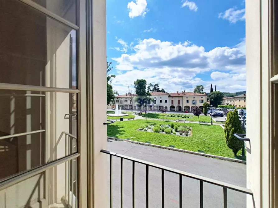 Immagine 1 di Appartamento in vendita  in Piazza Europa a Passirano