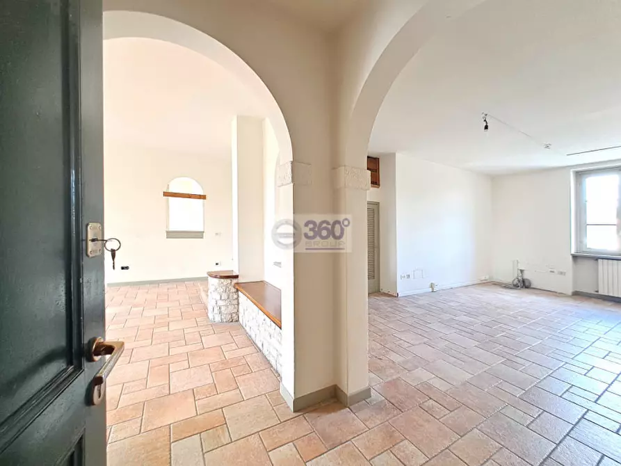 Immagine 3 di Appartamento in vendita  in Piazza Europa a Passirano