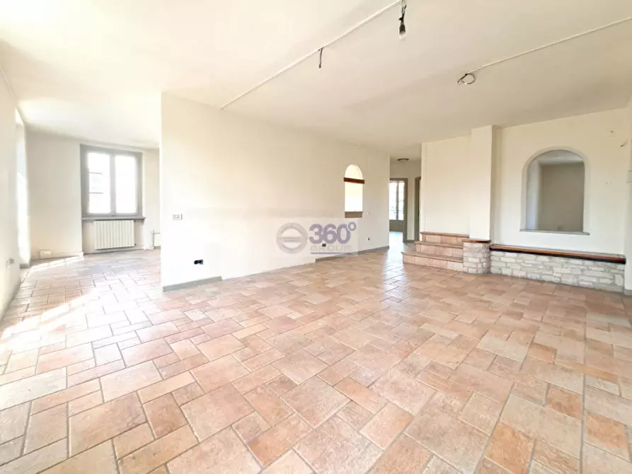 Immagine 5 di Appartamento in vendita  in Piazza Europa a Passirano